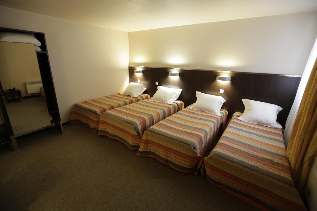 Hotel Au Petit Caporal Maisons-Alfort Luaran gambar
