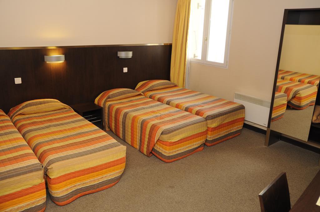 Hotel Au Petit Caporal Maisons-Alfort Bilik gambar